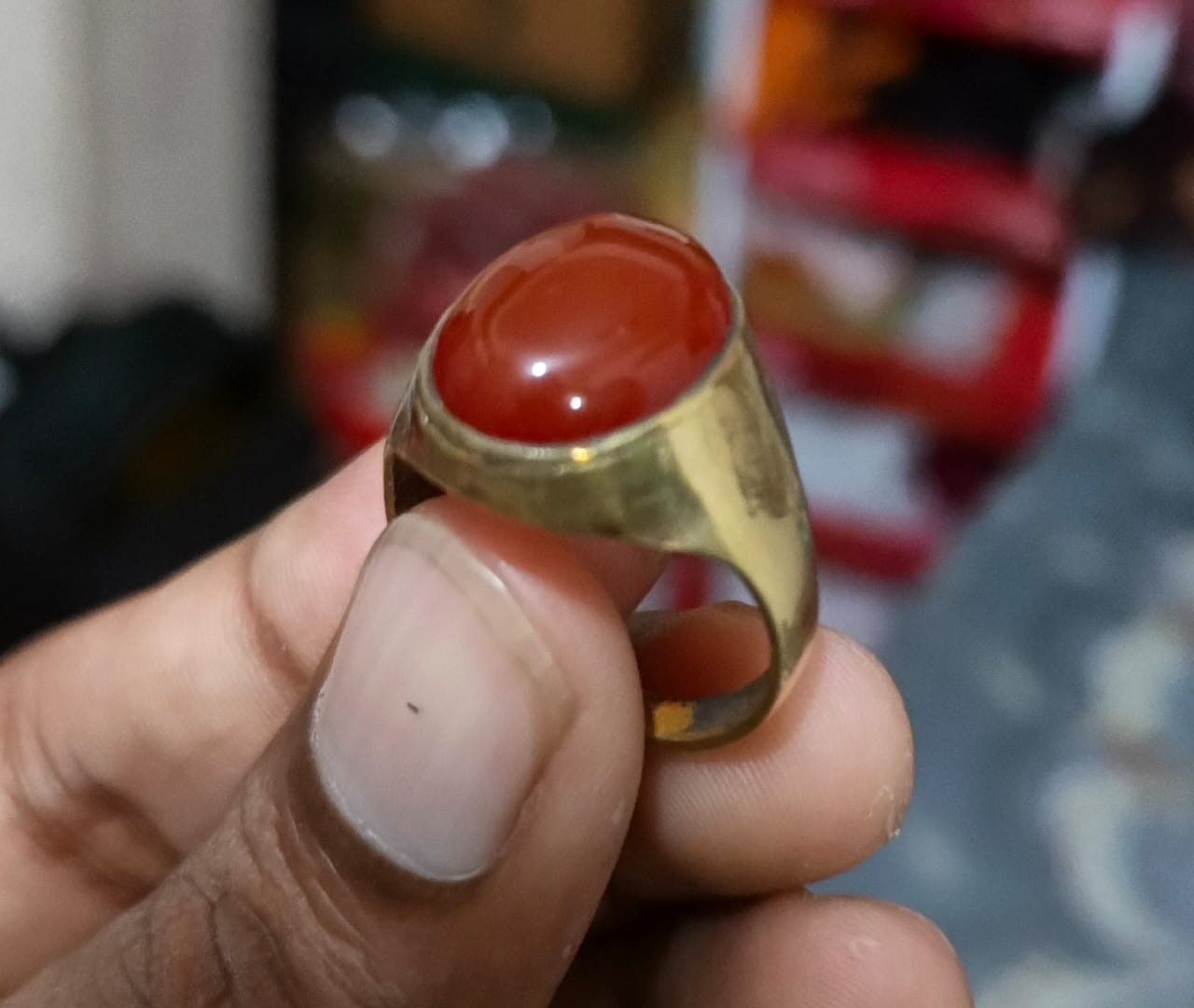 লাল আকিক পাথরের আংটি
